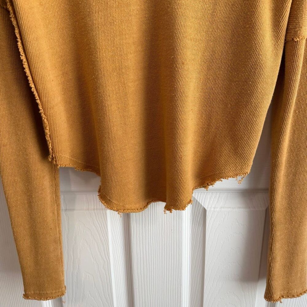 FREE PEOPLE Mustard Yellow Distressed Sweater Size Small V-Neck - Picture 5 of 12